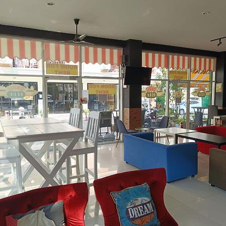 Central Perk Hotel Patong Zewnętrze zdjęcie