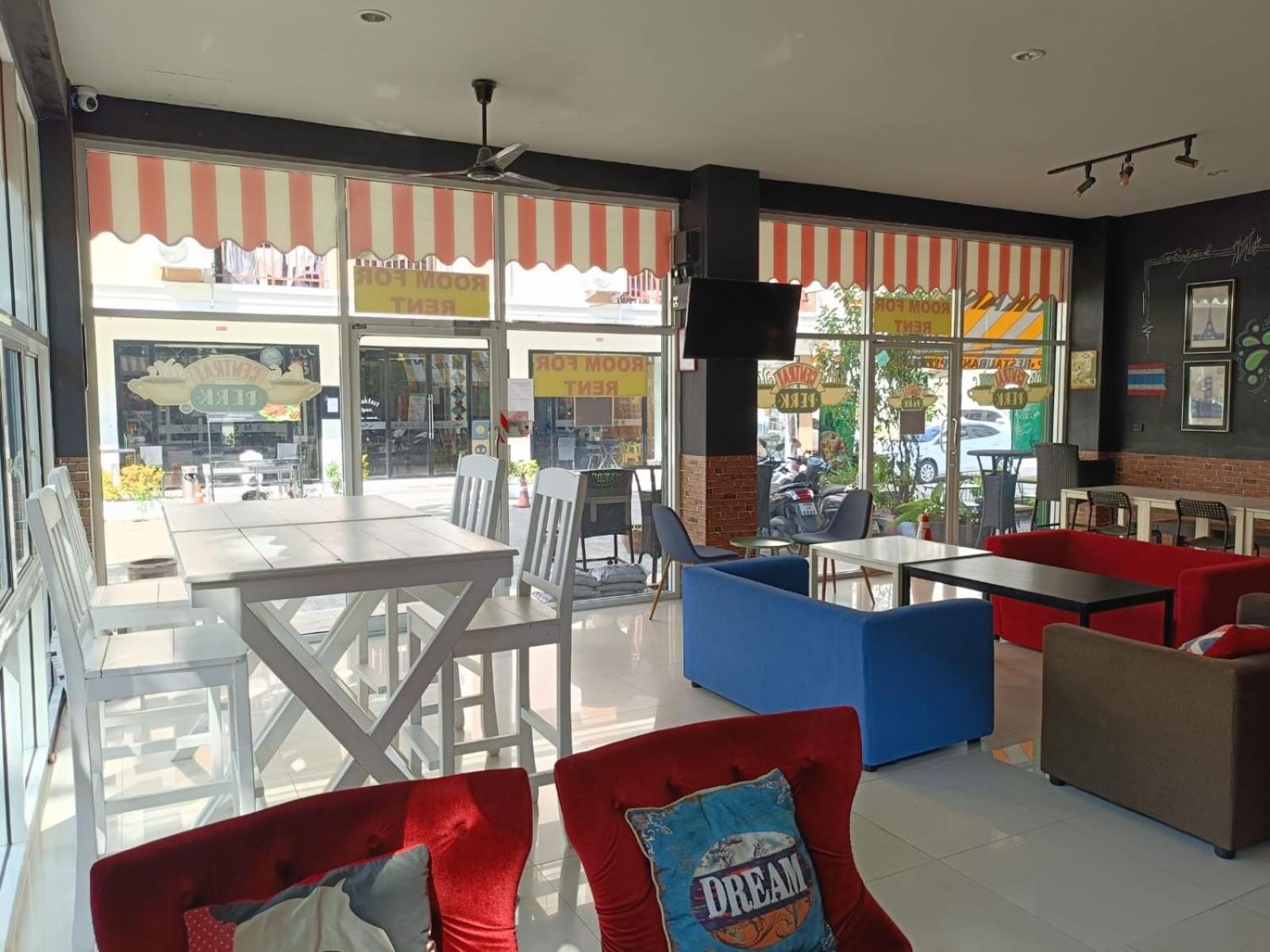 Central Perk Hotel Patong Zewnętrze zdjęcie